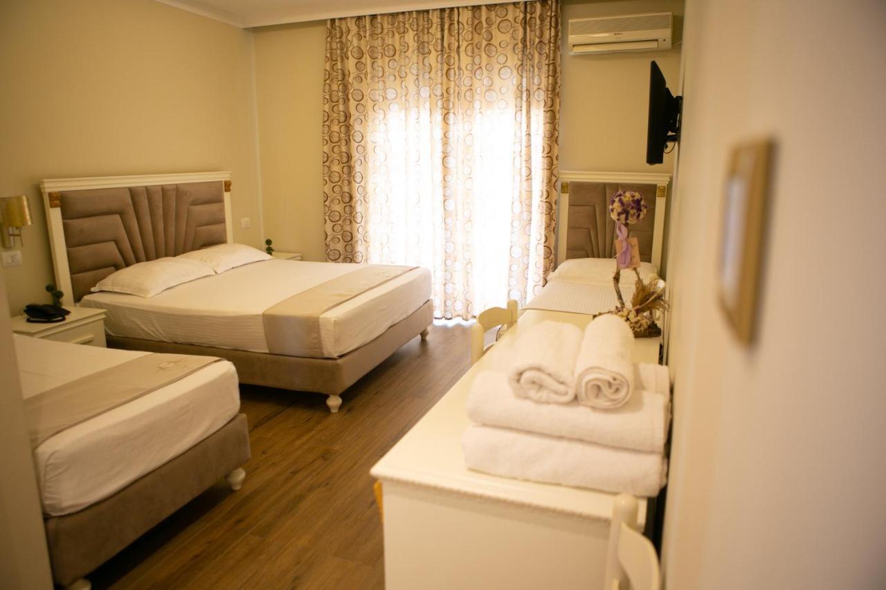 Hotel Vila Mare Durres Ngoại thất bức ảnh