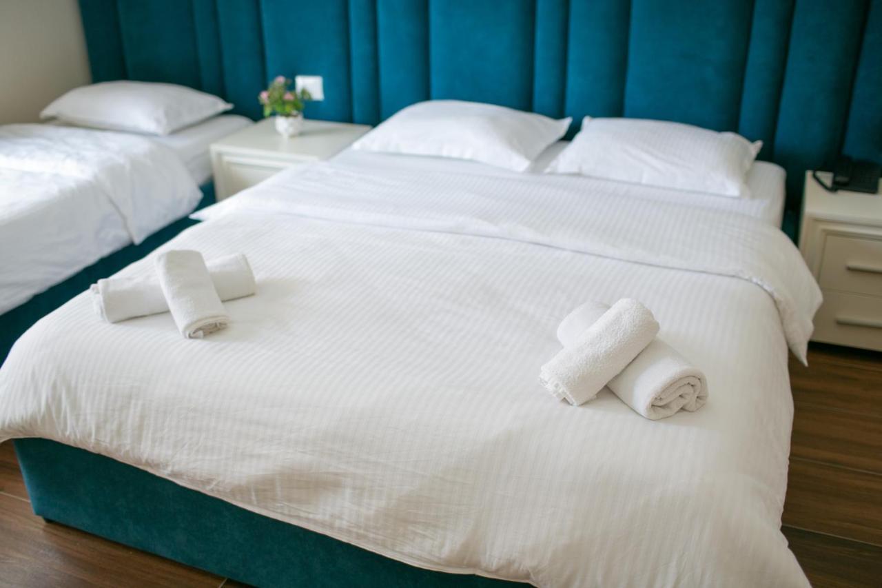 Hotel Vila Mare Durres Ngoại thất bức ảnh
