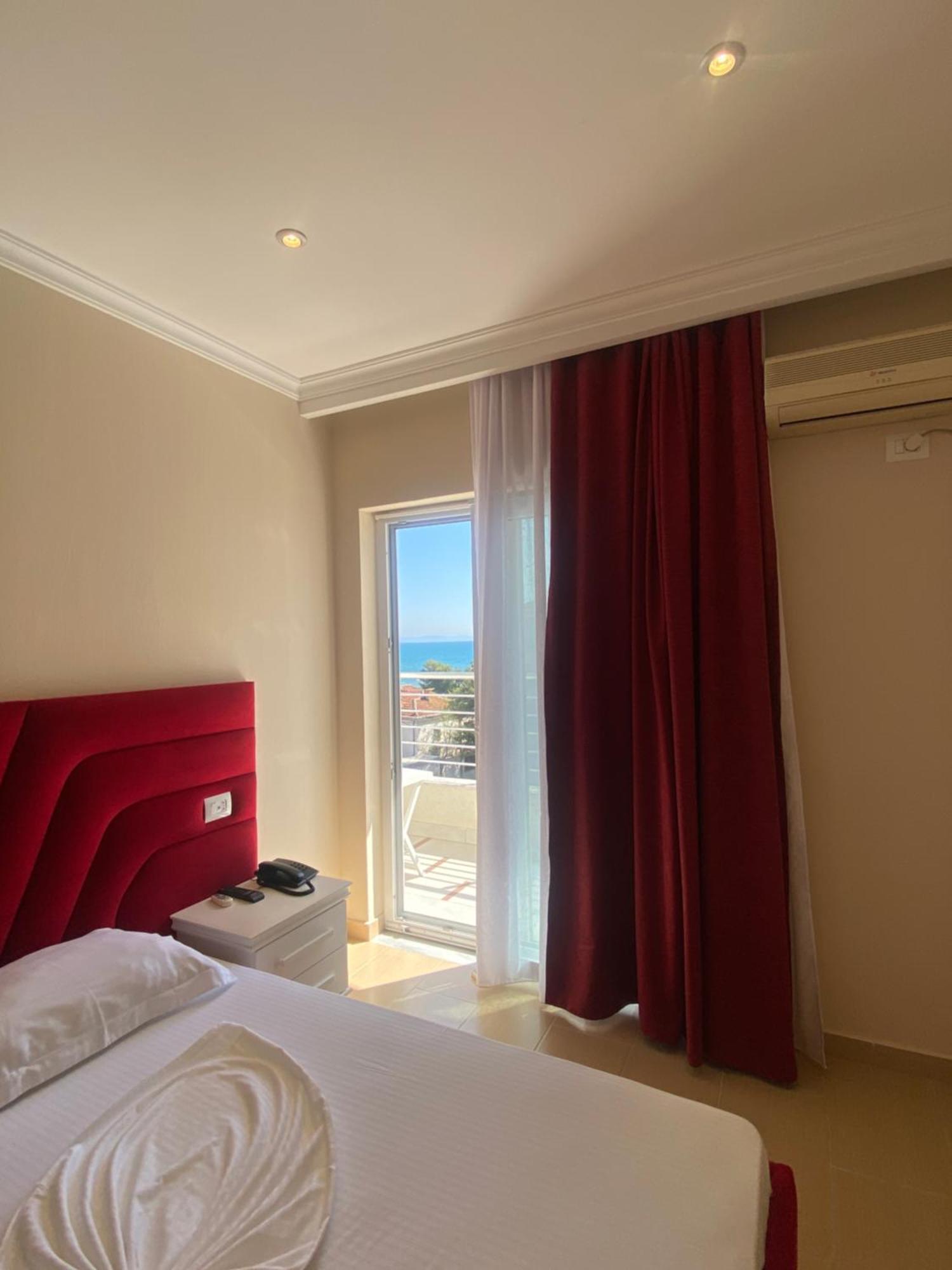 Hotel Vila Mare Durres Ngoại thất bức ảnh