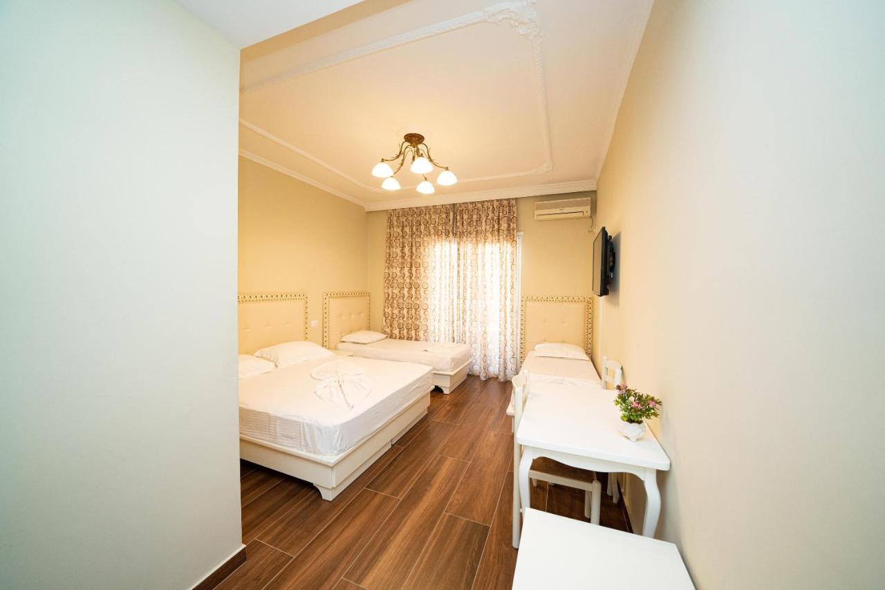 Hotel Vila Mare Durres Ngoại thất bức ảnh